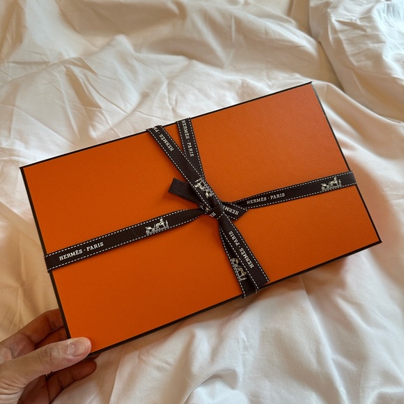 Brand new with box) hermes buddy charm saphire bleu - Picture 2 of 5